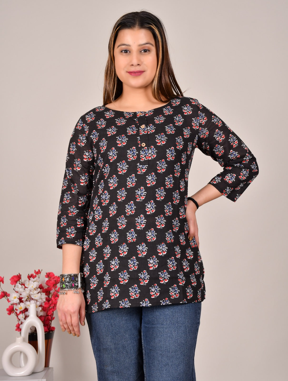 Black Floral Printed Cotton Top for Women – Casual Ethnic Sleeve Top