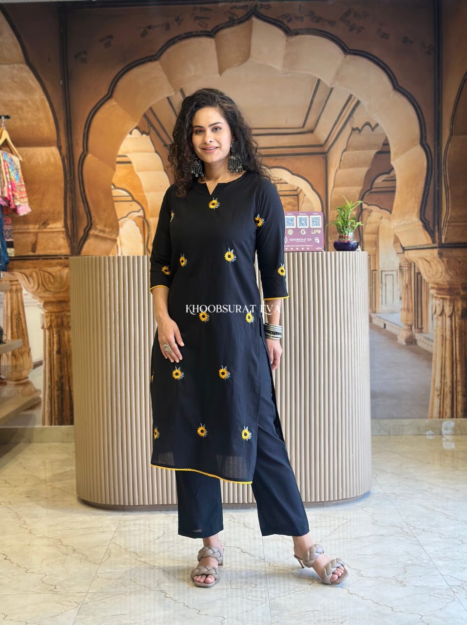 Black Floral Printed Kurti for Women | Stylish Cotton Casual Ethnic Wear