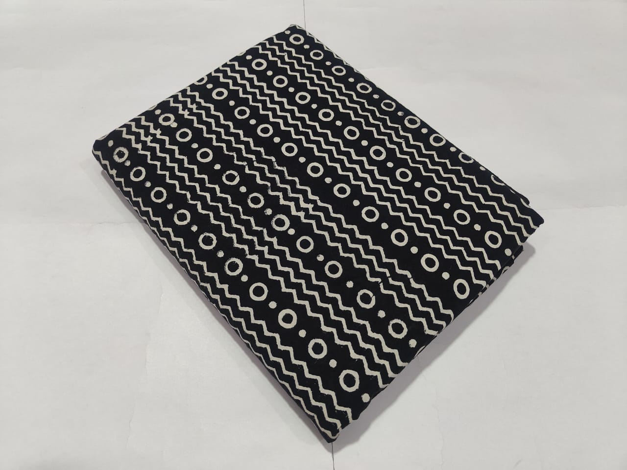 Black Geometric Zigzag Printed Cotton Fabric Trendy Design | Maharani Vastra