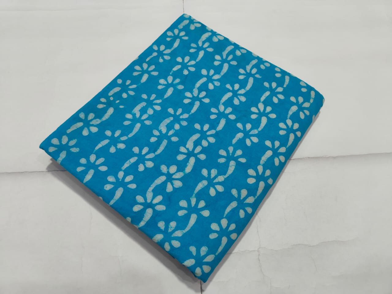 Blue Daisy Printed Cotton Fabric Trendy Style | Maharani Vastra