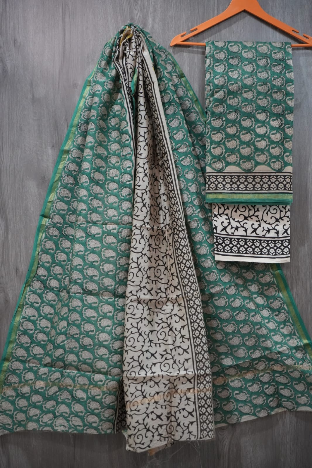 Emerald Green & White Paisley Butti Hand Block Print Chanderi Silk Dress Material (MVCHS46)
