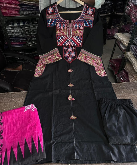 Black Heavy Cotton Embroidered Kurti Set | Pocket Kurta with Pink Dupatta
