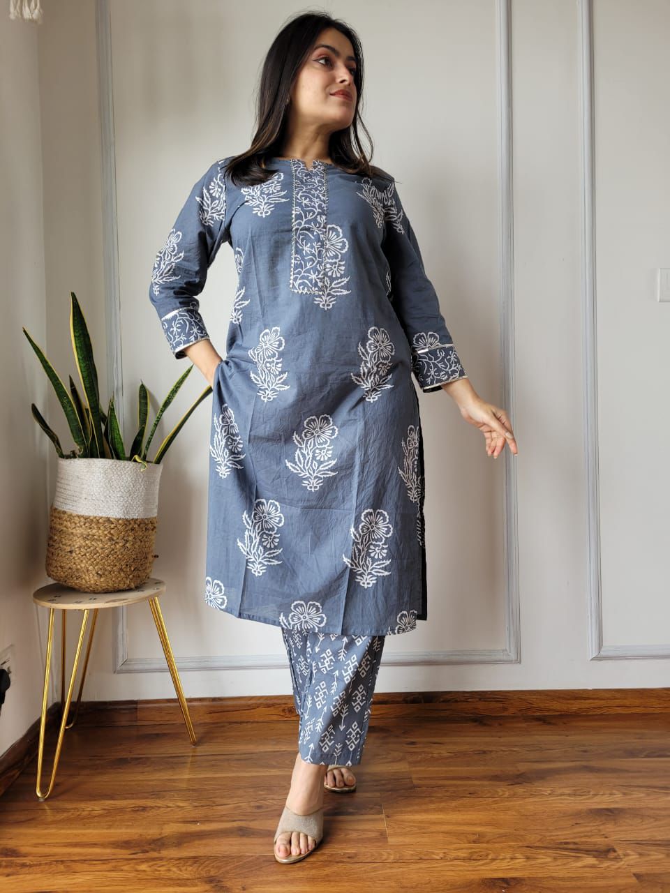 Grey Floral Printed Cotton Kurta Pant Set for Women | Maharani Vastra
