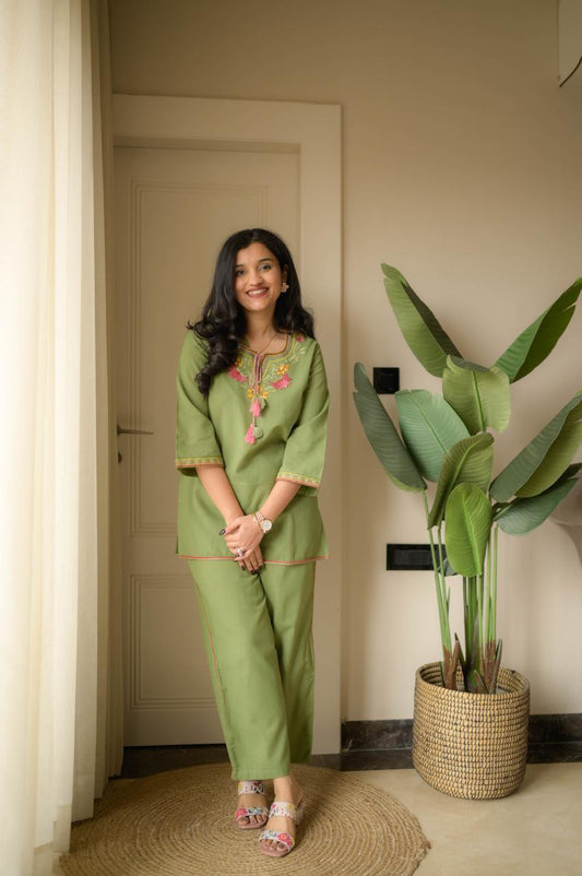 Olive Green Embroidered Kurta Pant Set for Women – Stylish Cotton Ethnic Outfit