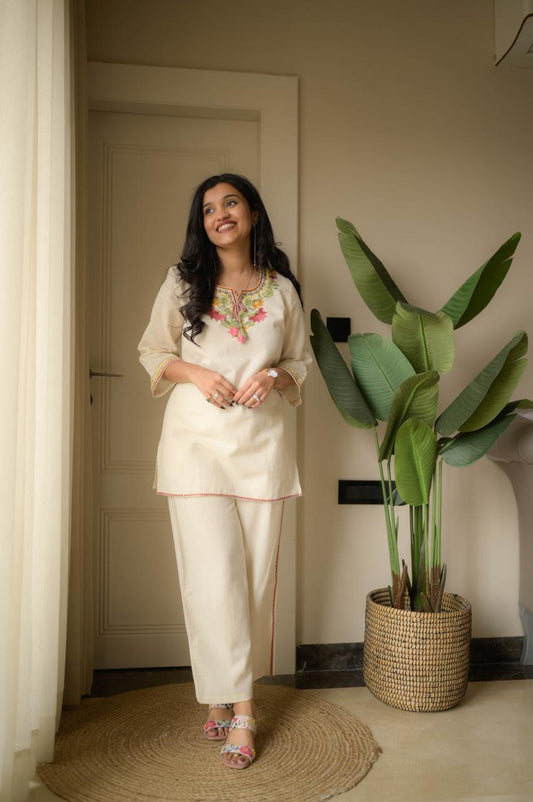 Off White Embroidered Kurta Pant Set for Women – Elegant Ethnic Cotton Co-ord Set