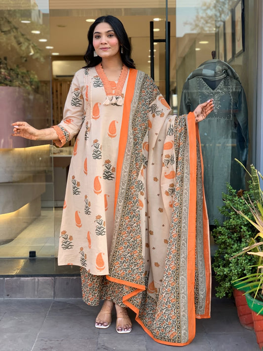 Cream & Orange Paisley Block Print Cotton Kurti Palazzo Dupatta Set
