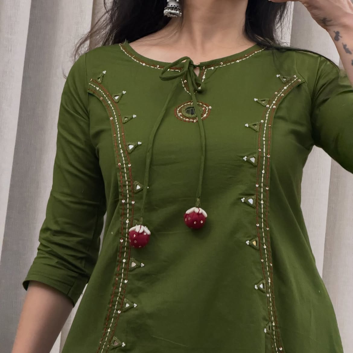 Green Embroidered Kurti with Pant & Malmal Dupatta
